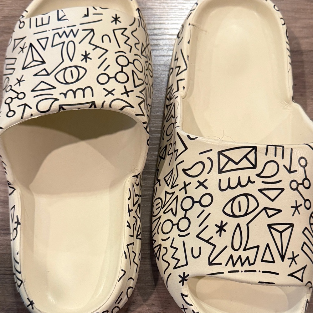 Stylish Cream Kids Slides